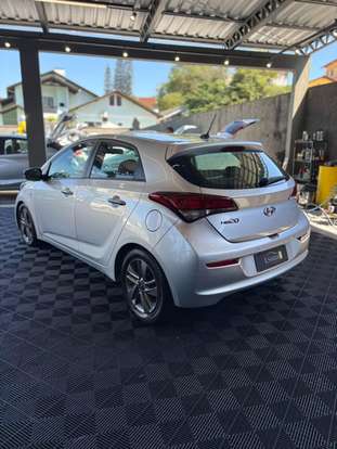 HYUNDAI-HB20-2018