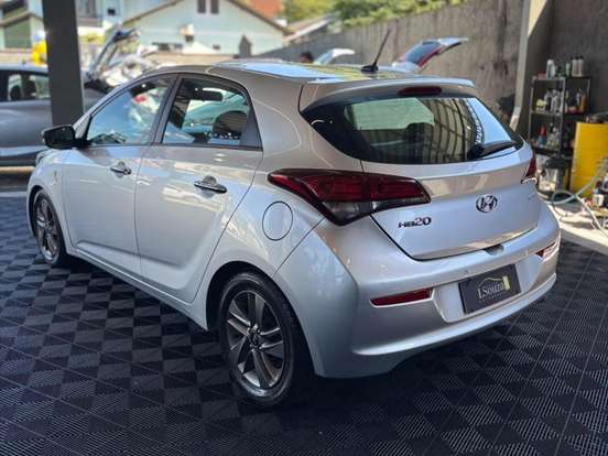 HYUNDAI-HB20-1.6 COPA DO MUNDO FIFA 16V FLEX 4P AUTOMÁTICO HYUNDAI-HB20-2018