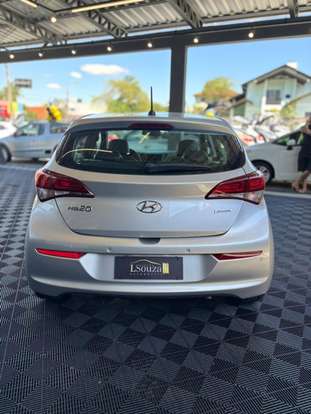 HYUNDAI-HB20-2018
