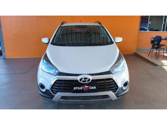 HYUNDAI HB20X 1.6 16V STYLE FLEX 4P AUTOMÁTICO