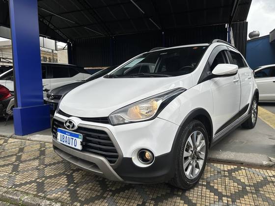 HYUNDAI HB20X 1.6 16V STYLE FLEX 4P AUTOMÁTICO