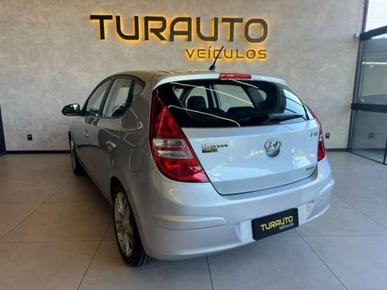 HYUNDAI-I30-2.0 MPI 16V GASOLINA 4P AUTOMÁTICO HYUNDAI-I30-2009