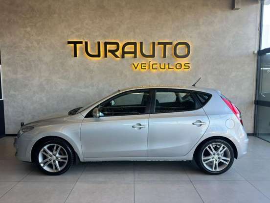 HYUNDAI-I30-2.0 MPI 16V GASOLINA 4P AUTOMÁTICO HYUNDAI-I30-2009