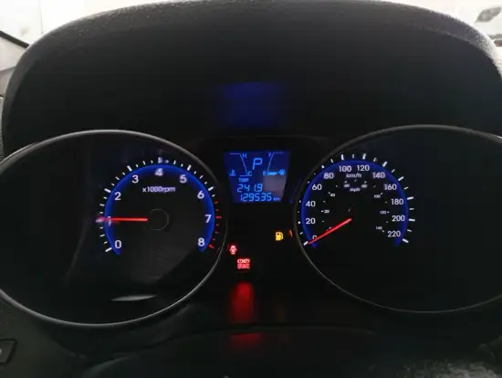 HYUNDAI-IX35-2011