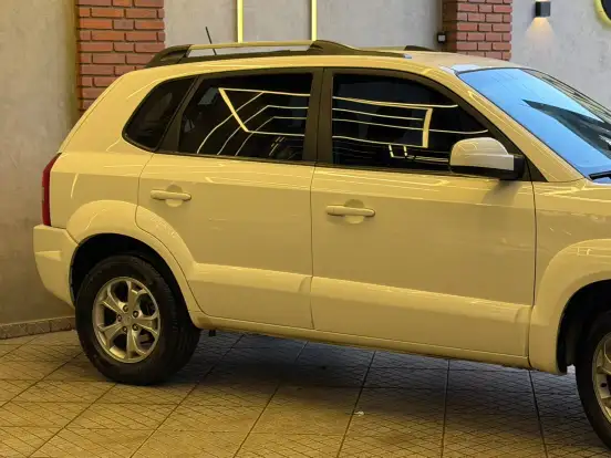 HYUNDAI-TUCSON-2.0 MPFI GLS TOP 16V 143CV 2WD FLEX 4P AUTOMÁTICO HYUNDAI-TUCSON-2015