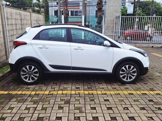HYUNDAI HB20 1.6 COMFORT STYLE 16V FLEX 4P MANUAL