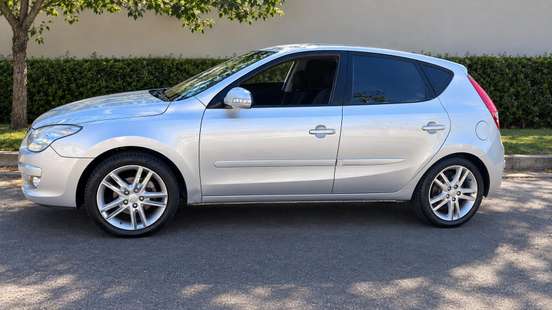 HYUNDAI-I30-2010
