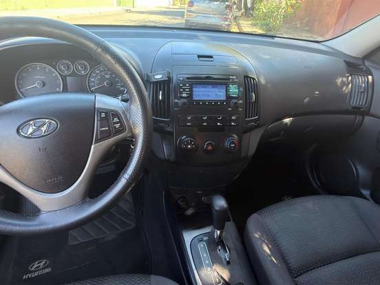 HYUNDAI-I30-2.0 MPI 16V GASOLINA 4P AUTOMÁTICO HYUNDAI-I30-2010