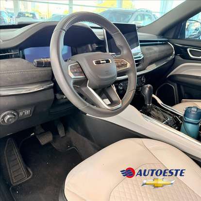 JEEP-COMMANDER-2022