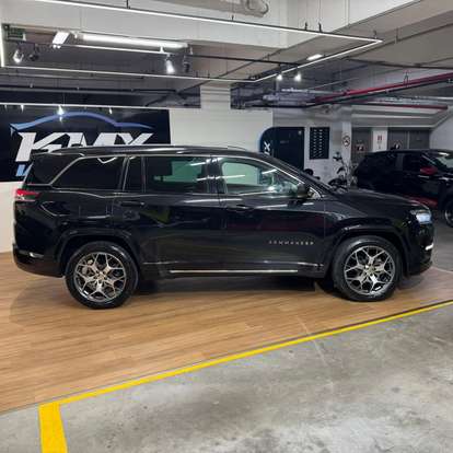 JEEP-COMMANDER-2023