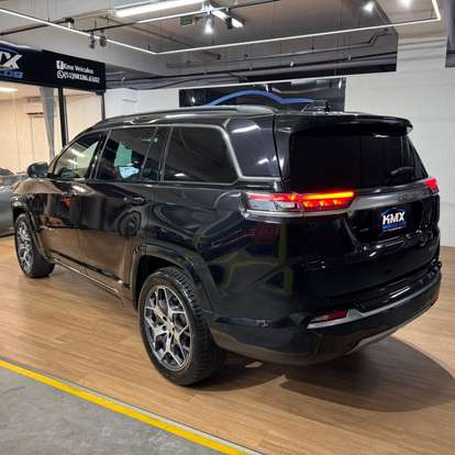 JEEP-COMMANDER-2023
