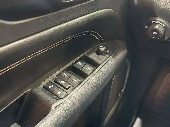 JEEP-COMPASS-2025