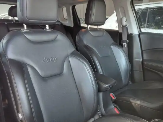 JEEP-COMPASS-2.0 16V DIESEL LIMITED 4X4 AUTOMÁTICO JEEP-COMPASS-2020