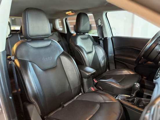 JEEP-COMPASS-2.0 16V DIESEL LONGITUDE 4X4 AUTOMÁTICO JEEP-COMPASS-2020