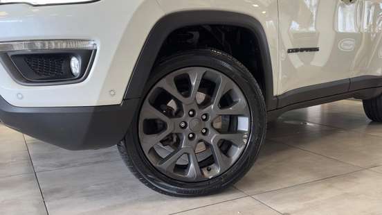 JEEP-COMPASS-2.0 16V DIESEL S 4X4 AUTOMÁTICO JEEP-COMPASS-2020