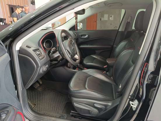 JEEP-COMPASS-2.0 16V DIESEL TRAILHAWK 4X4 AUTOMÁTICO JEEP-COMPASS-2019