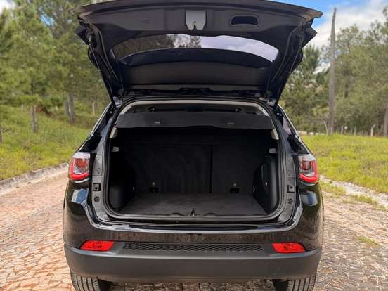 JEEP-COMPASS-2.0 16V FLEX NIGHT EAGLE AUTOMÁTICO JEEP-COMPASS-2017