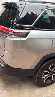JEEP-COMMANDER-2022
