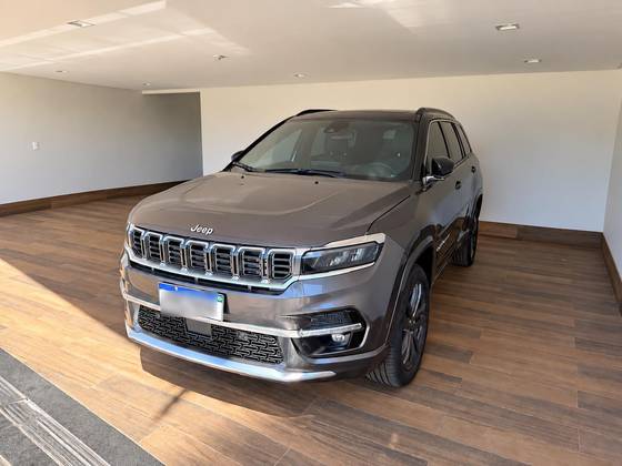 JEEP COMMANDER 2.0 HURRICANE 4 TURBO GASOLINA OVERLAND AT9