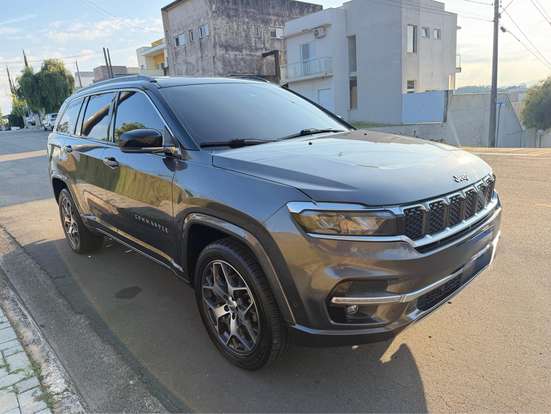 JEEP-COMMANDER-2022