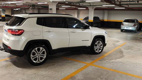 JEEP COMPASS 1.3 T270 TURBO FLEX LONGITUDE AT6