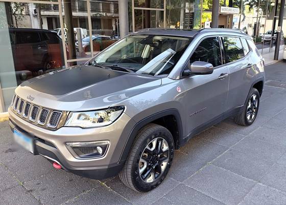 JEEP RENEGADE 2.0 16V TURBO DIESEL TRAILHAWK 4P 4X4 AUTOMÁTICO