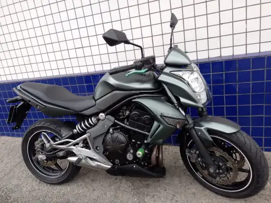 KAWASAKI-ER-6N-2012