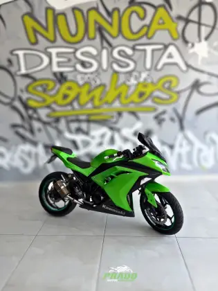 KAWASAKI NINJA 300 