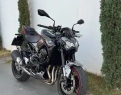 KAWASAKI Z900 KAWASAKI Z900