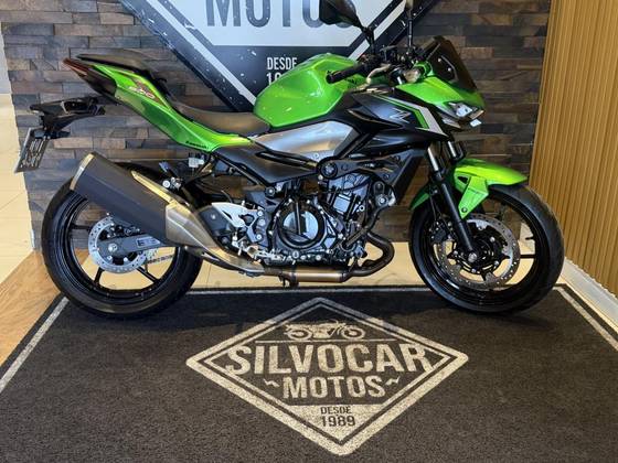 KAWASAKI Z500 