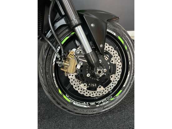 KAWASAKI-Z-750 KAWASAKI-Z-750-2011