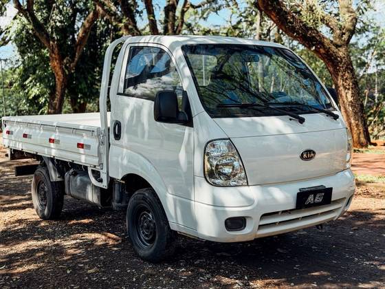KIA BONGO 2.5 K-2500 4X2 CS TURBO DIESEL 2P MANUAL