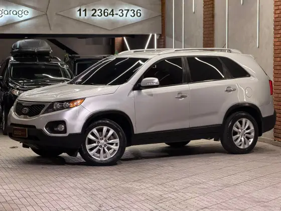 KIA SORENTO 2.4 EX2 4X2 16V GASOLINA 4P AUTOMÁTICO