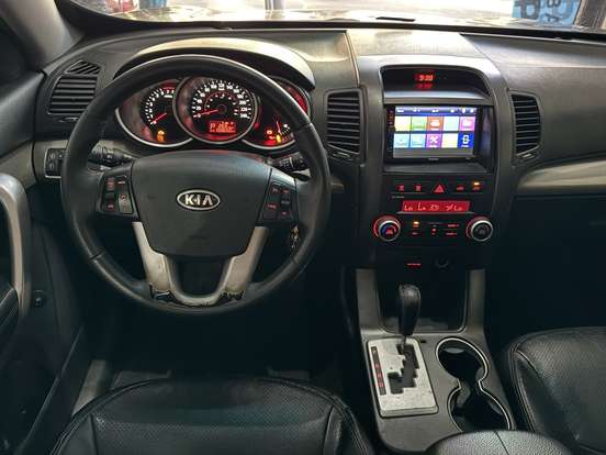 KIA-SORENTO-2.4 EX2 4X2 16V GASOLINA 4P AUTOMÁTICO KIA-SORENTO-2010