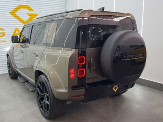 LAND ROVER-DEFENDER-2.0 P300 GASOLINA 110 HSE AWD AUTOMÁTICO LAND ROVER-DEFENDER-2022