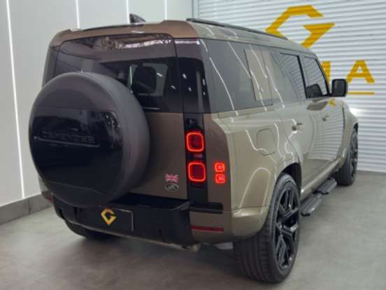 LAND ROVER-DEFENDER-2.0 P300 GASOLINA 110 HSE AWD AUTOMÁTICO LAND ROVER-DEFENDER-2022