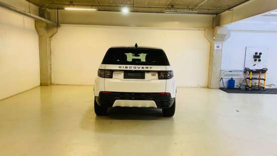 LAND ROVER-DISCOVERY SPORT-2024