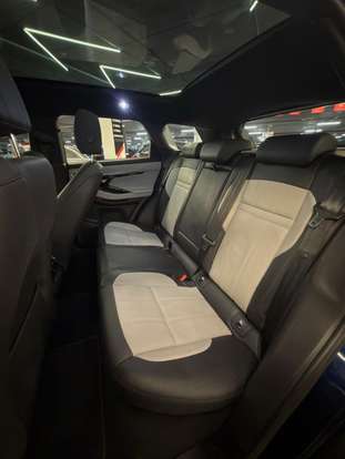 LAND ROVER-RANGE ROVER EVOQUE-2.0 P250 FLEX R-DYNAMIC SE AWD AUTOMÁTICO LAND ROVER-RANGE ROVER EVOQUE-2020