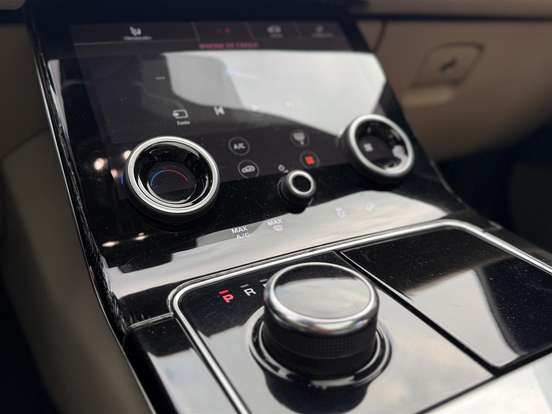 LAND ROVER-RANGE ROVER VELAR-2.0 P300 GASOLINA R-DYNAMIC SE AUTOMÁTICO LAND ROVER-RANGE ROVER VELAR-2019
