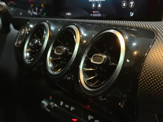 MERCEDES-BENZ-A 200-1.3 CGI GASOLINA ADVANCE SEDAN 7G-DCT MERCEDES-BENZ-A 200-2019
