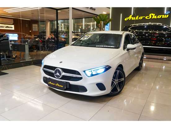 MERCEDES-BENZ-A 200-2020
