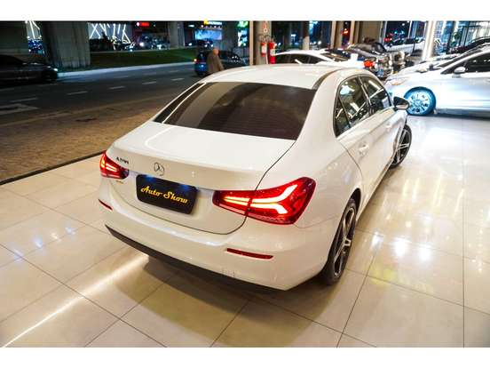 MERCEDES-BENZ-A 200-2020