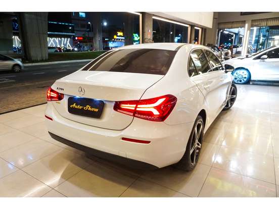 MERCEDES-BENZ-A 200-2020