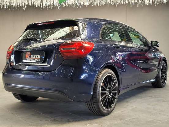 MERCEDES-BENZ-A 200-2017