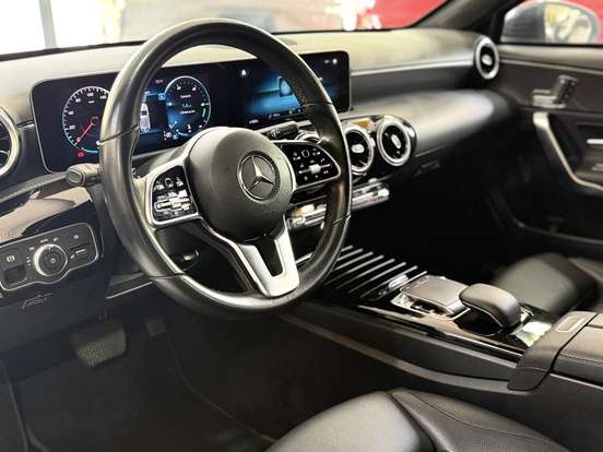 MERCEDES-BENZ-A 250-2018