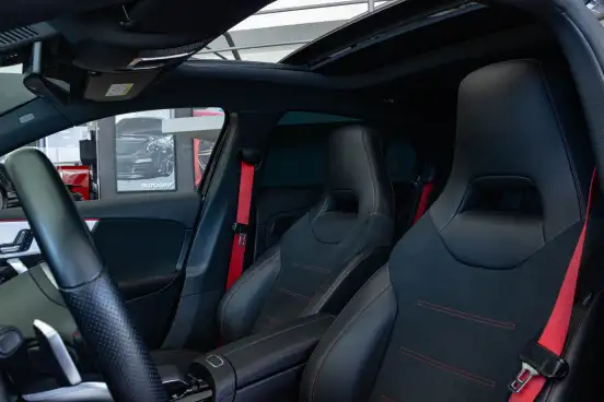 MERCEDES-BENZ-A 35 AMG-2019