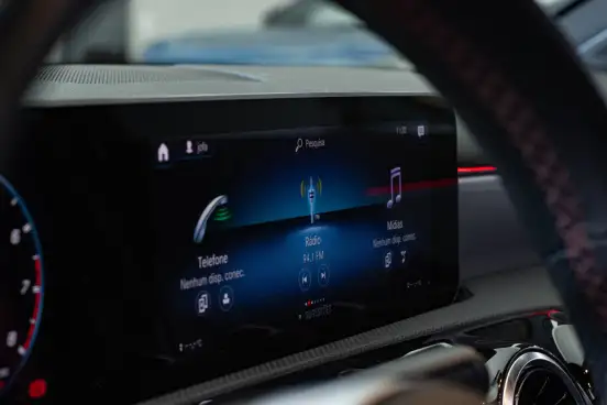 MERCEDES-BENZ-A 35 AMG-2019