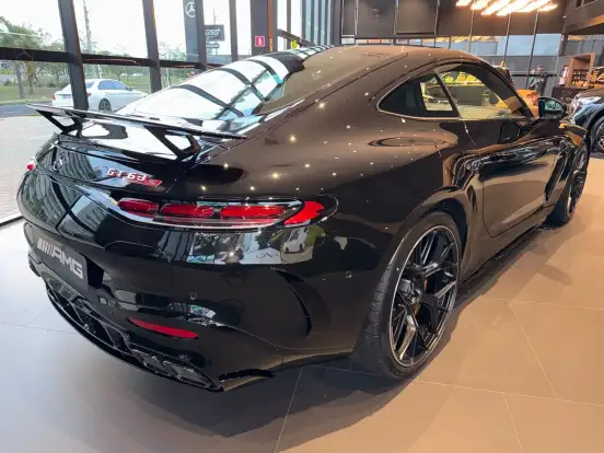 MERCEDES-BENZ-AMG GT 63-2026