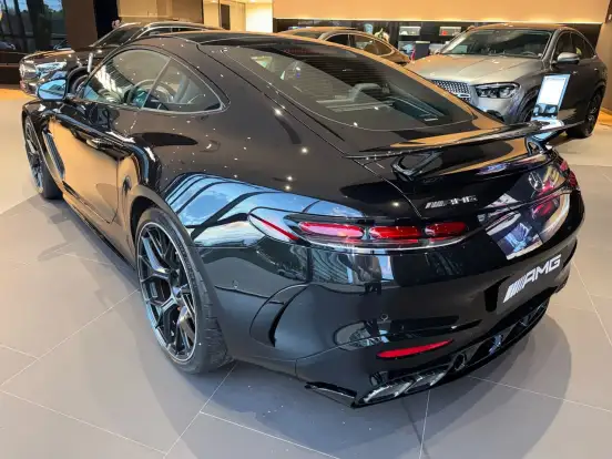 MERCEDES-BENZ-AMG GT 63-2026