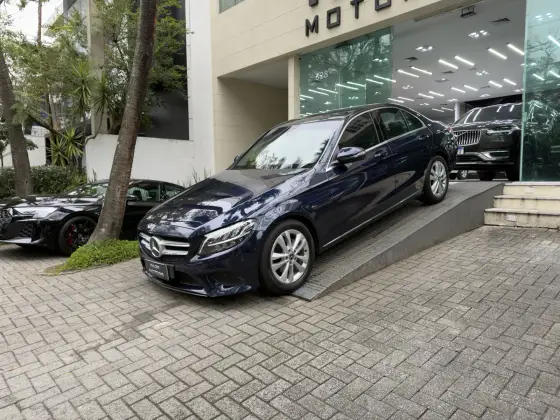 MERCEDES-BENZ C 180 1.6 CGI GASOLINA AVANTGARDE 9G-TRONIC